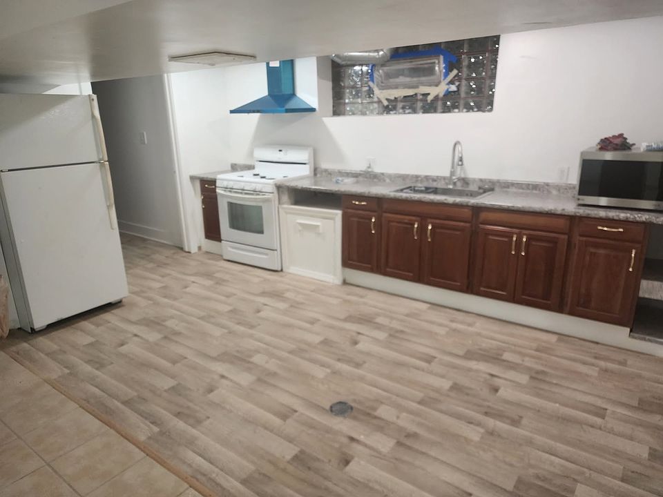 1st image of 1836 S 3rd Ave #Basement