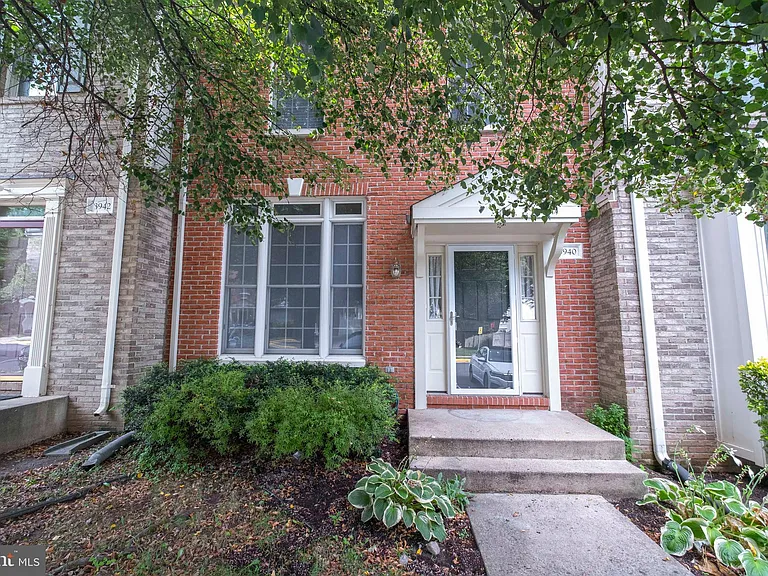 3940 Kathryn Jean Ct — Photo 1