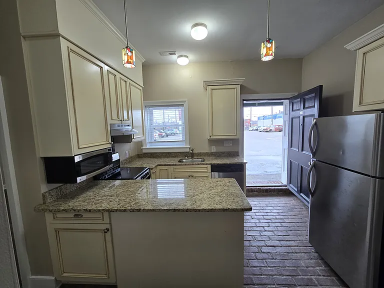 201 E Bank St #20 — Photo 14