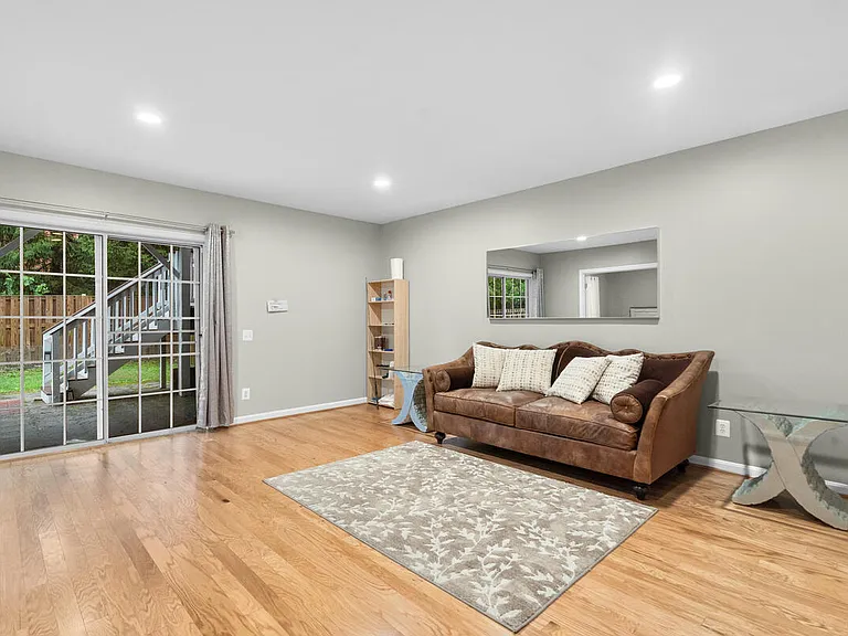 21762 Cypress Valley Ter — Photo 44