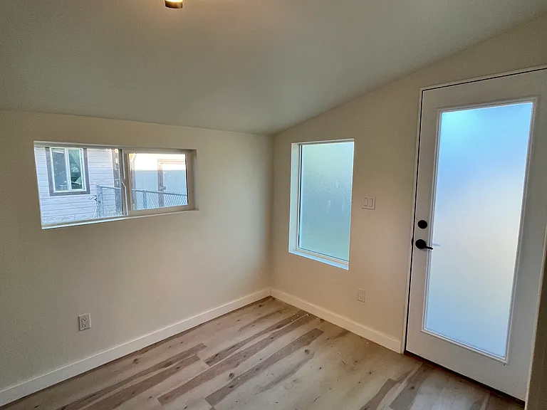3128 N Tindle Blvd — Photo 2