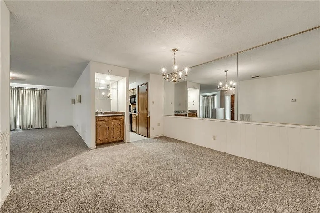2 Bedrooms, 2 Bathrooms, Near Northhaven & Webb Chapel, Pet Friendly — Photo 4