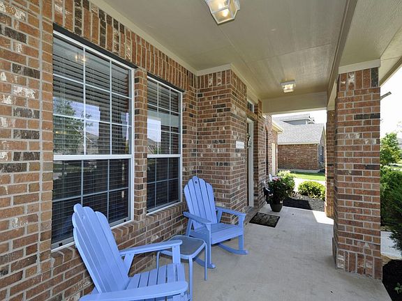 Entryway / Porch
