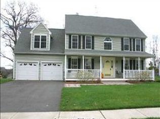 118 Northwest Dr, Plainville, CT 06062