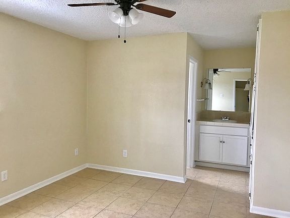 4th image of 1206 Bundrant Dr APT 11