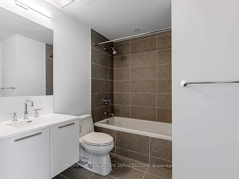 3 Gloucester St #4503 — Photo 19