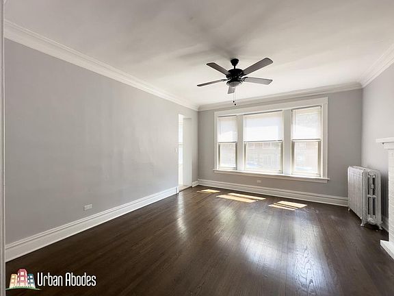 4th image of 1214 W Rosemont Ave #1M