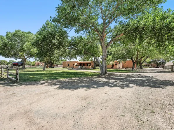 6 McNew Rd, Peralta, NM 87042