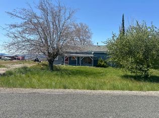 1939 Lichens Rd, Montague, CA 96064