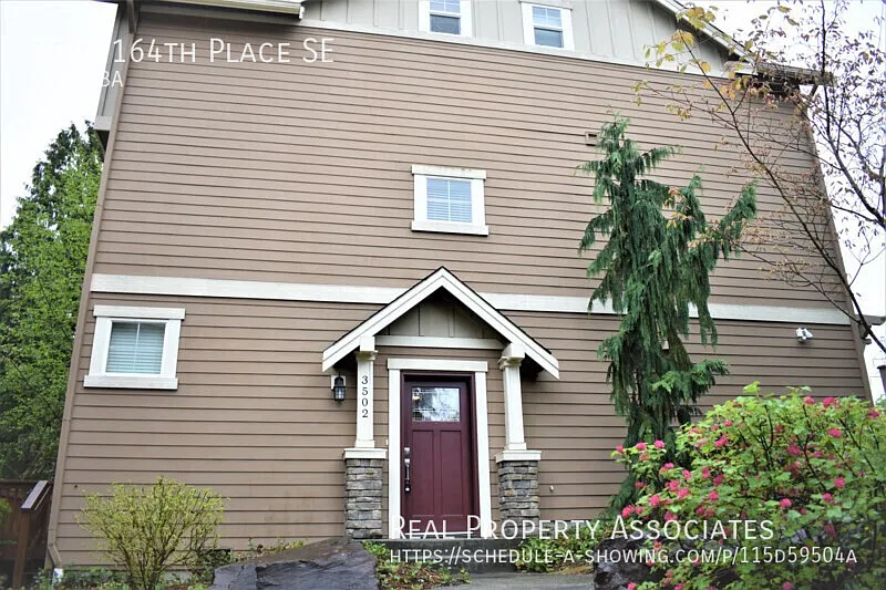 Single Family Home near Mill Creek — Photo 2