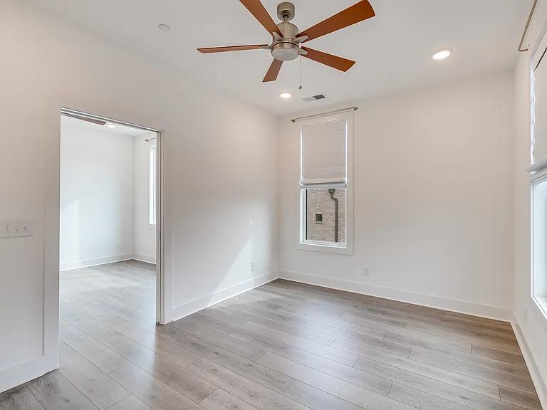 1613 Marshall Hollow Dr #303 — Photo 6