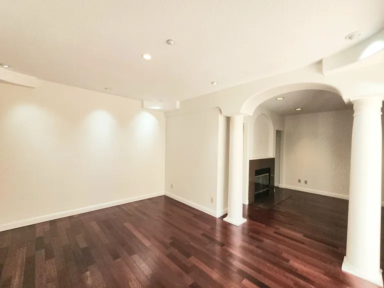 111 E Poplar Ave #105 — Photo 23