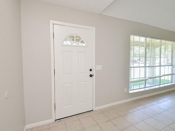 3rd image of 22630 Powell House Ln