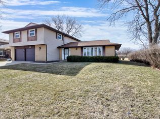 918 Pinehurst Ln, Schaumburg, IL 60193