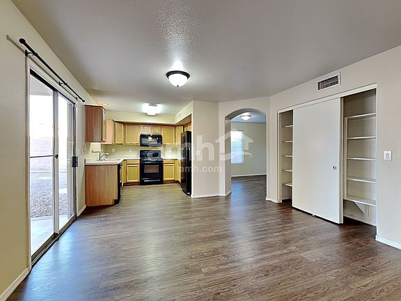 4th image of 1788 E Loma Vista St