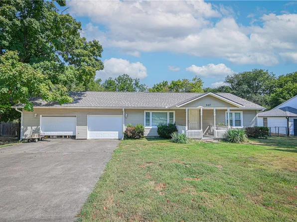 507 E Helena St, Siloam Springs, AR 72761