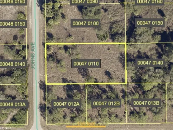 1902 Johns AVE, LEHIGH ACRES, FL 33972