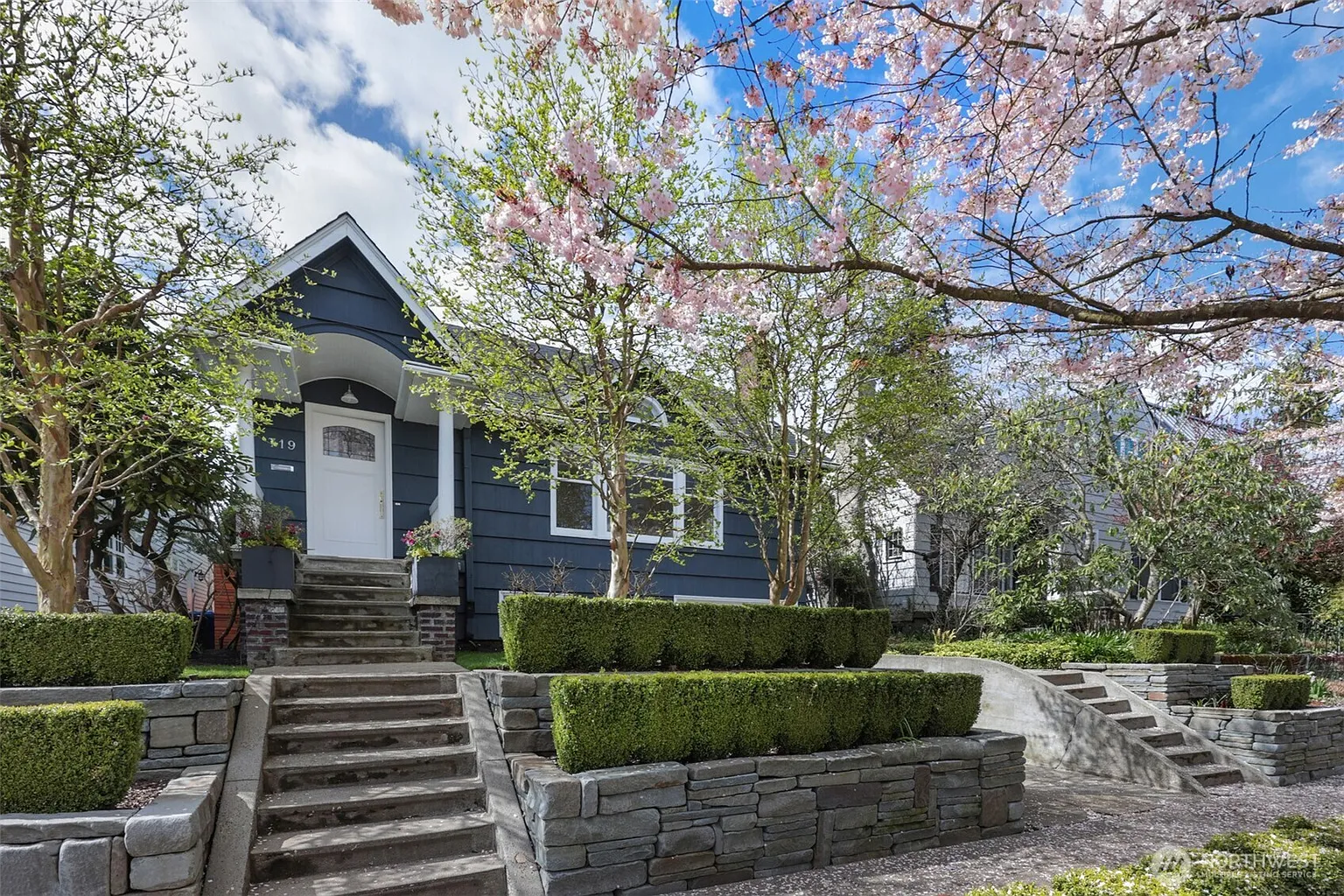 719 35th Avenue photo 1