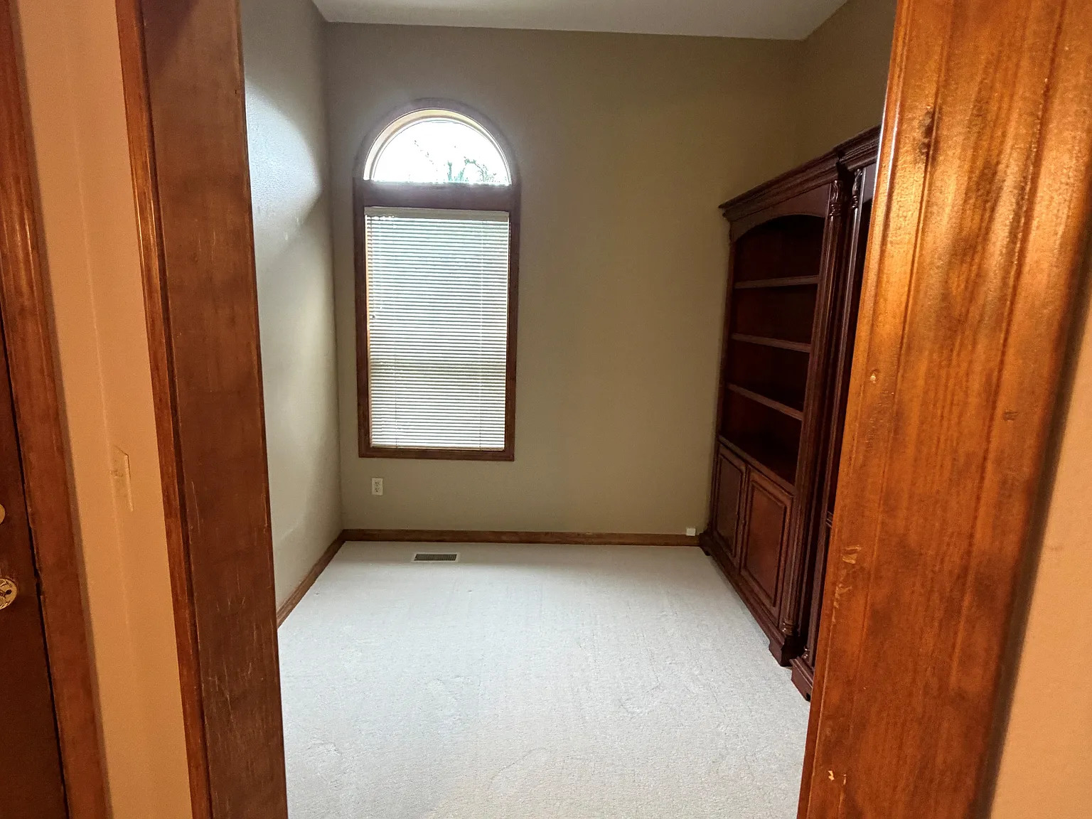 3 bed, 1558 sqft, $2,300 — Photo 4