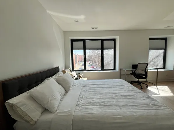 2620 W Huron St #2, Chicago, IL 60612