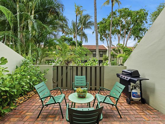 5th image of 6043 Bayview Drive #6043