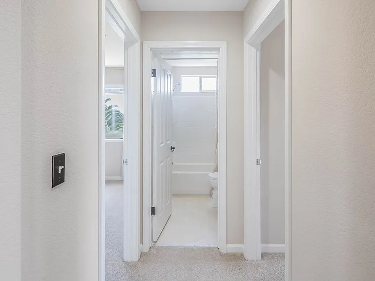 2902 Haddington Ct — Photo 43
