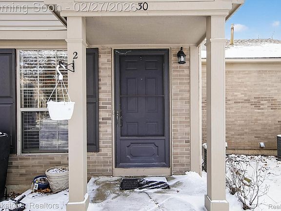 3rd image of 30 Pine Tree Ridge Dr Unit 2