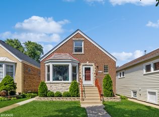 5218 N Moody Ave, Chicago, IL 60630