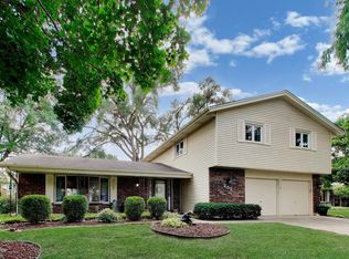 252 Millford Ln, Bloomingdale, IL 60108