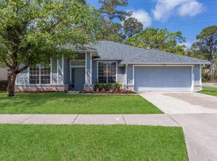 11306 Chapelgate Ln, Jacksonville, FL 32223