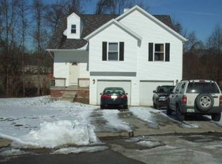 801 S West Pointe Ct, Bloomington, IN 47401