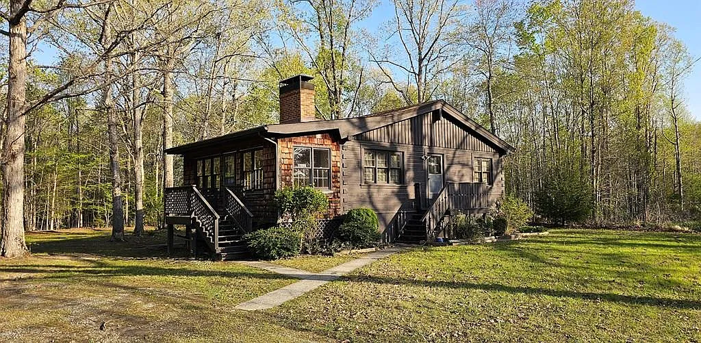 21843 Highway 49 photo 1