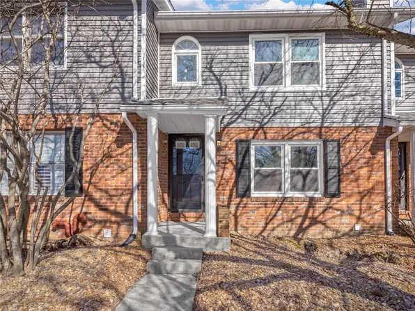 300 Pine Lake Rd APT 2, Collinsville, IL 62234