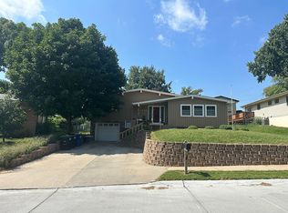 3712 N 93rd St, Omaha, NE 68134