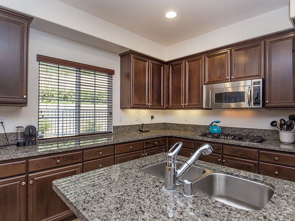 1st image of 391 E Hilltop Way