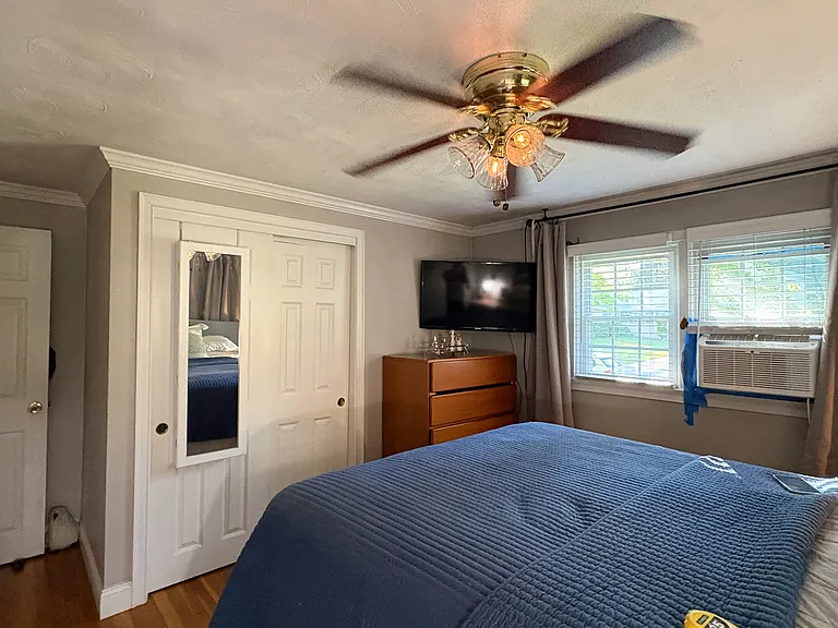 76 Lafayette Dr — Photo 13