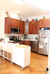 Rented by R New York