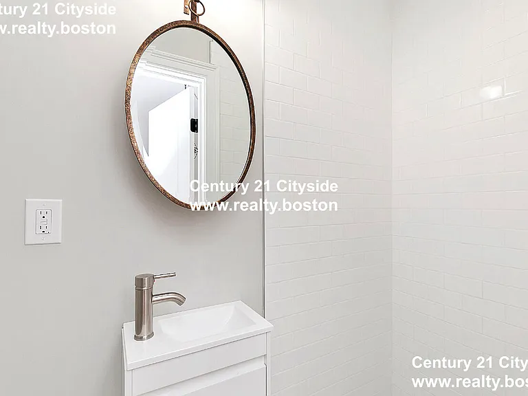 85 Webster St #3 — Photo 5