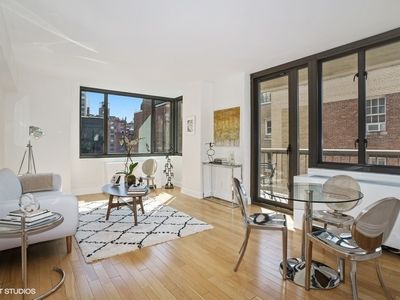 1438 3rd Ave APT 9A, New York, NY, 10028