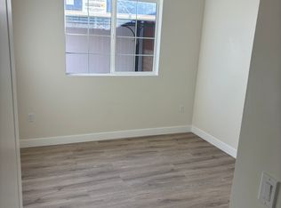 10629 Woodward Ave, Sunland, CA 91040
