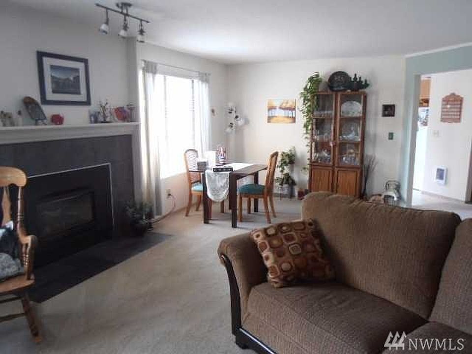 1st image of 18615 67th Pl NE