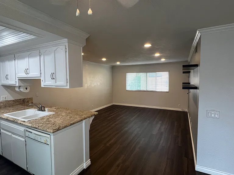 772 W Lambert Rd #129 — Photo 9
