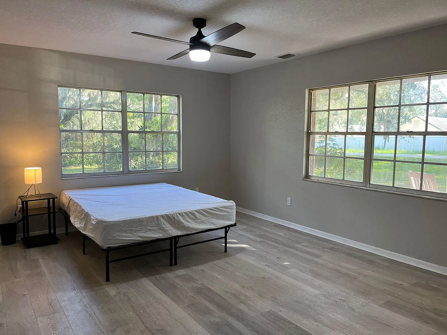 4 bed, 2058 sqft, $660 — Photo 4