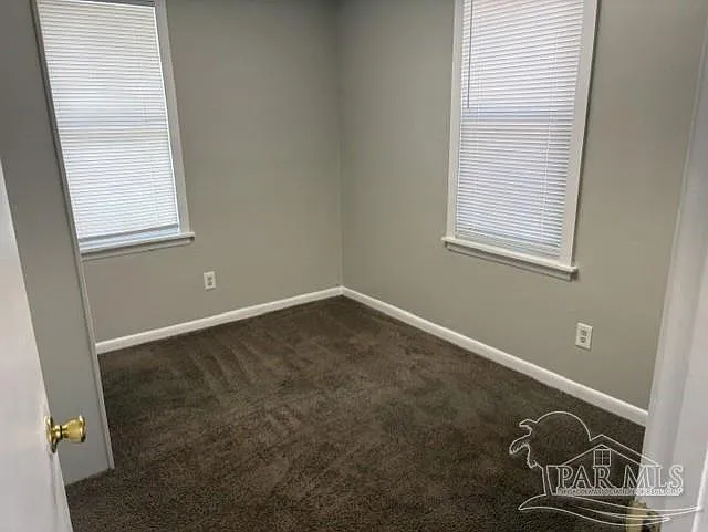 2709 N Davis Hwy — Photo 11