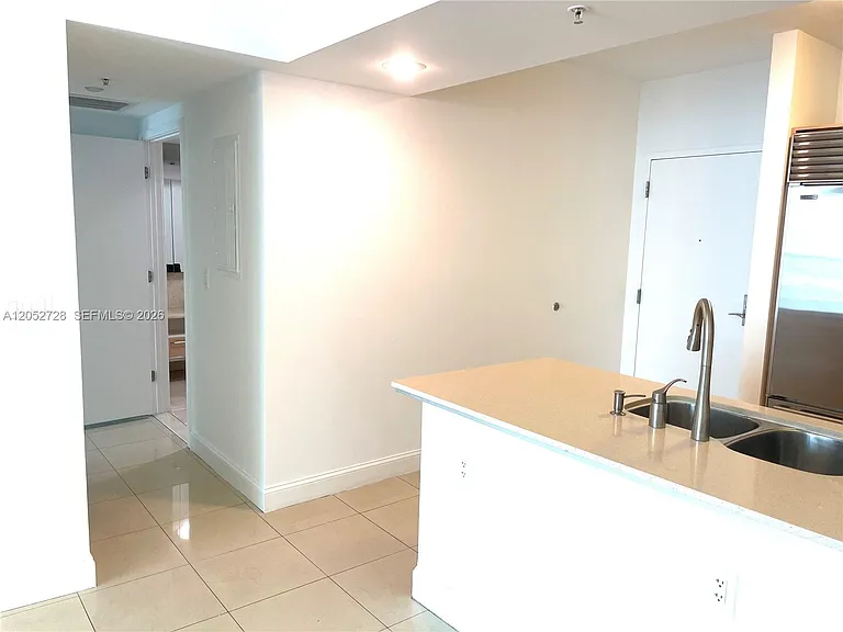 218 SE 14th St #1004 — Photo 20