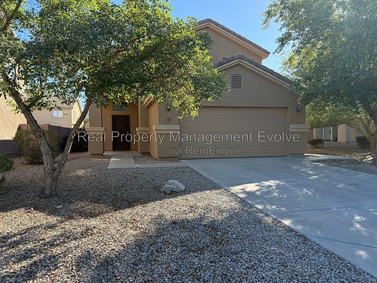 4 bed, 3.0 bath, 2470 sqft, $2,495 — Photo 1