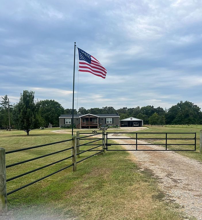 4052 Fm 1001 - Property Image