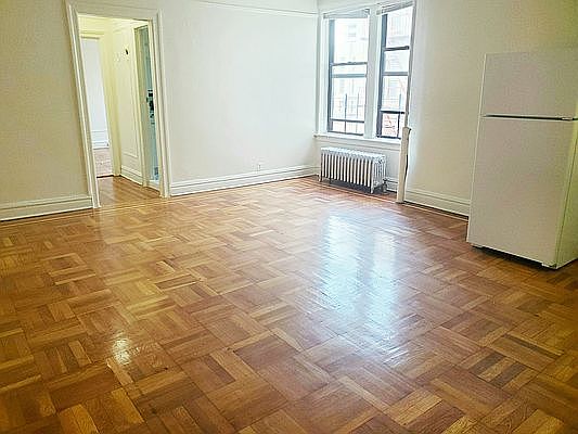 2nd image of 275 Linden Blvd #66