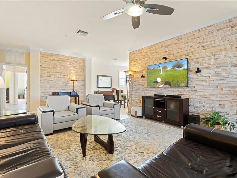 416 Winding Brook Ln #102 — Photo 16