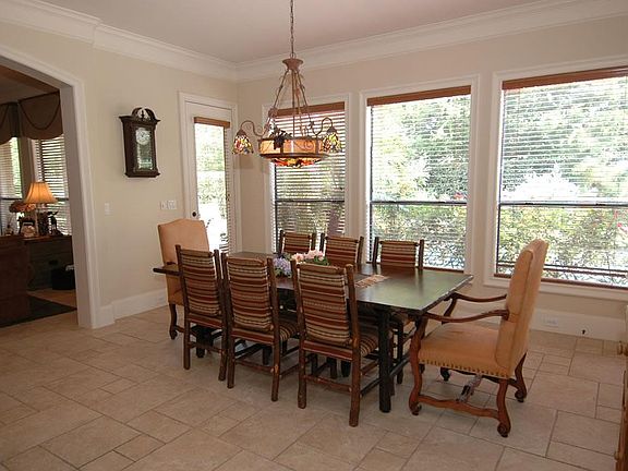  HUGE BREAKFAST ROOM WITH GORGEOUS VIEWS!